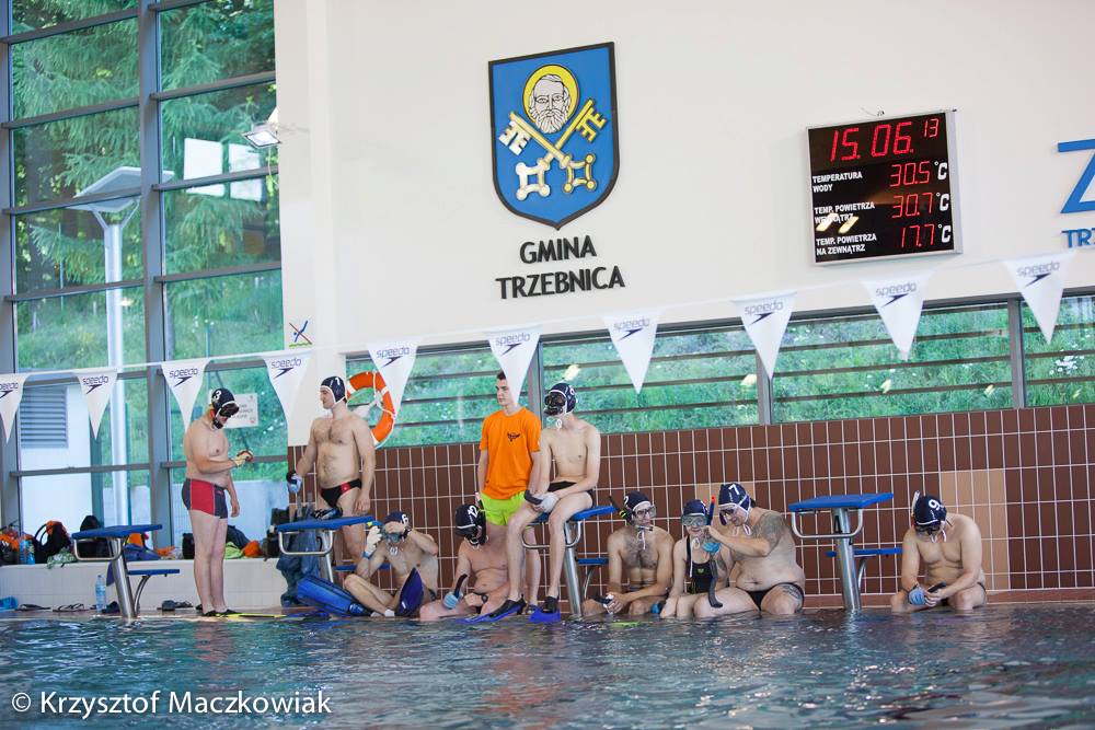 Hokej pod wodą Walenie Trzebnica VI 2013